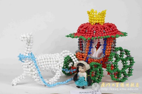 第二屆“樂(lè)為杯”造型設(shè)計(jì)大賽一等獎(jiǎng)作品:灰姑娘的南瓜馬車(chē)